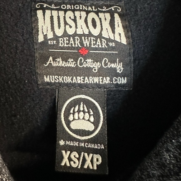 Muskoka Bear Wear Gray Unisex Hoodie Size XS - Picture 3 of 3